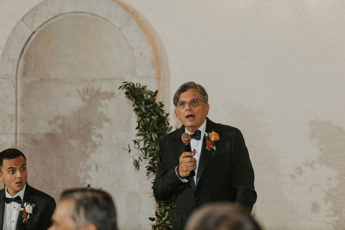 WELLING-FLORES.Wedding.EngineersClub-rcptn-98