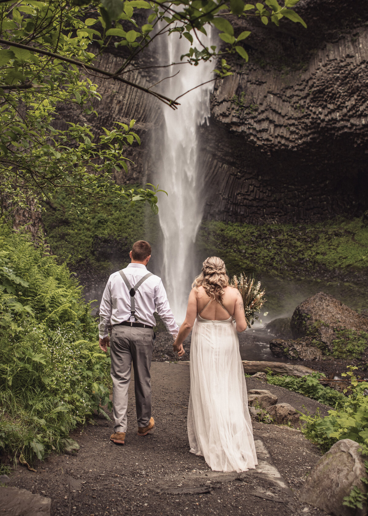 Columbia-Gorge-Elopement-Photographer