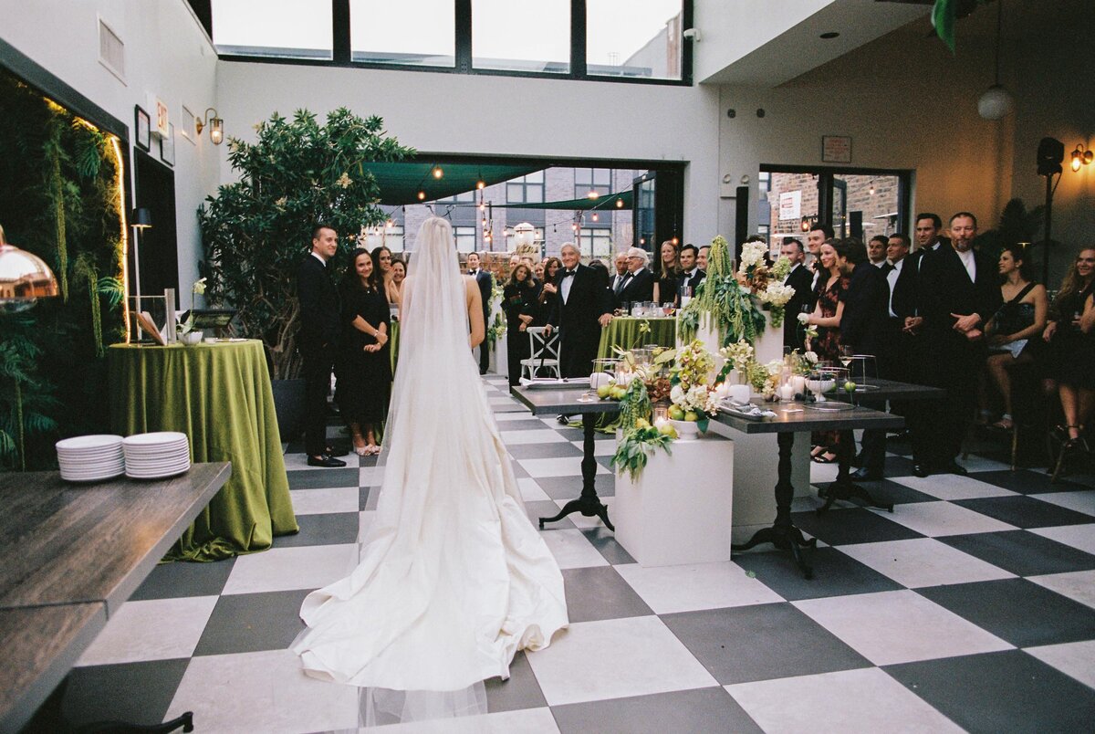 chicago-film-wedding-photographer-bixi-beer-51