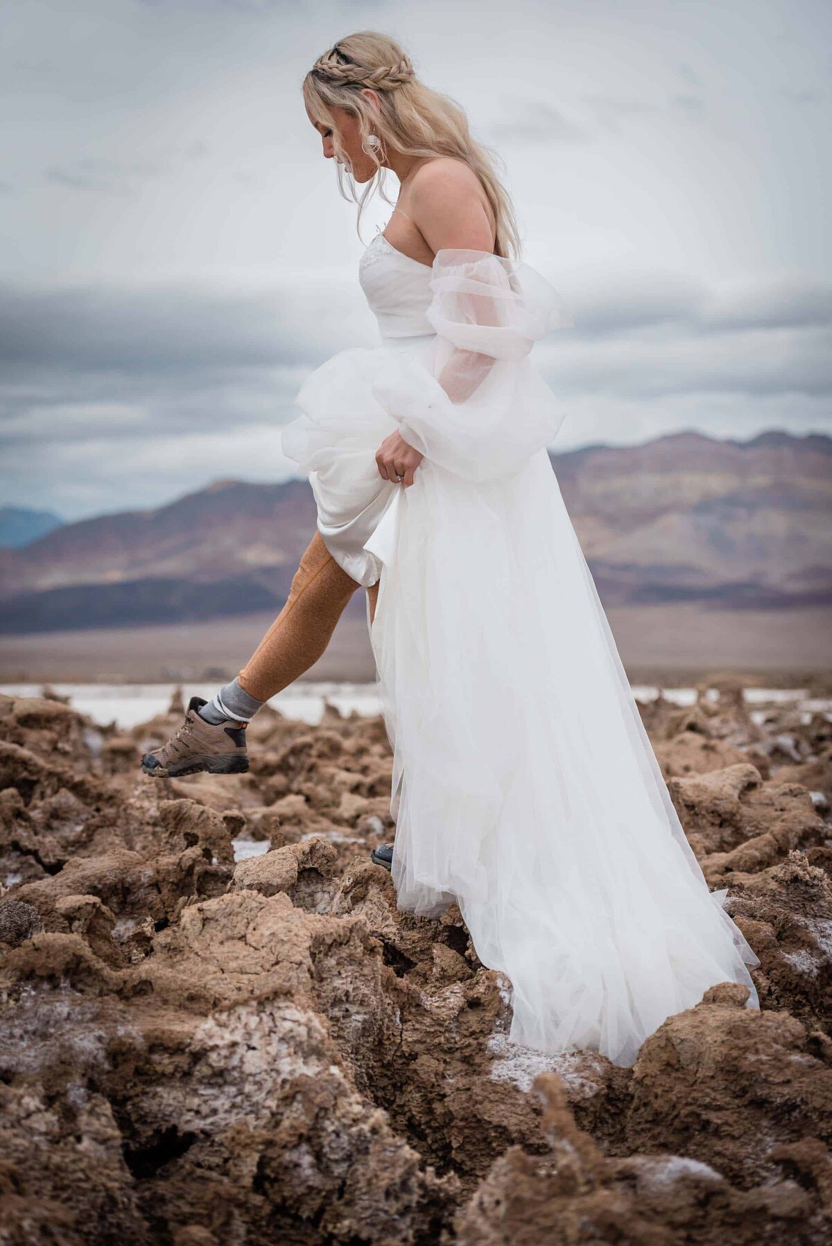 where-to-elope-with-salf-flats-Soul-and-Sky-Weddings