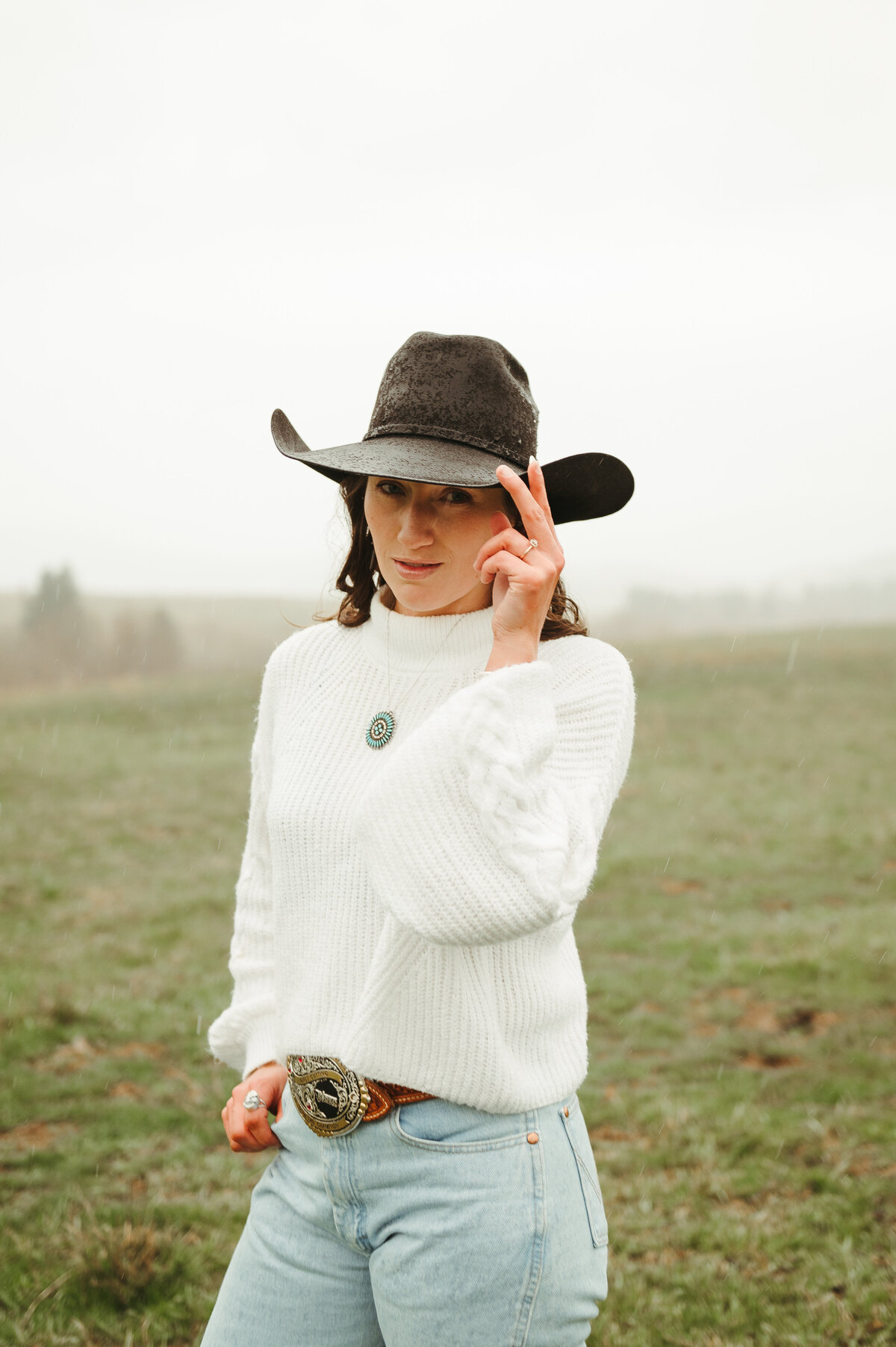 presley-gray-photo-montana-western-style-engagement-3676
