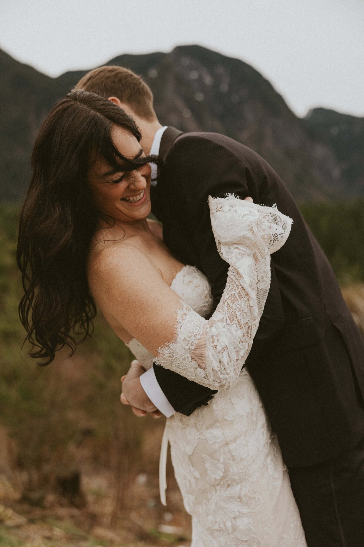 pnw-elopement-photographer-katiejophoto