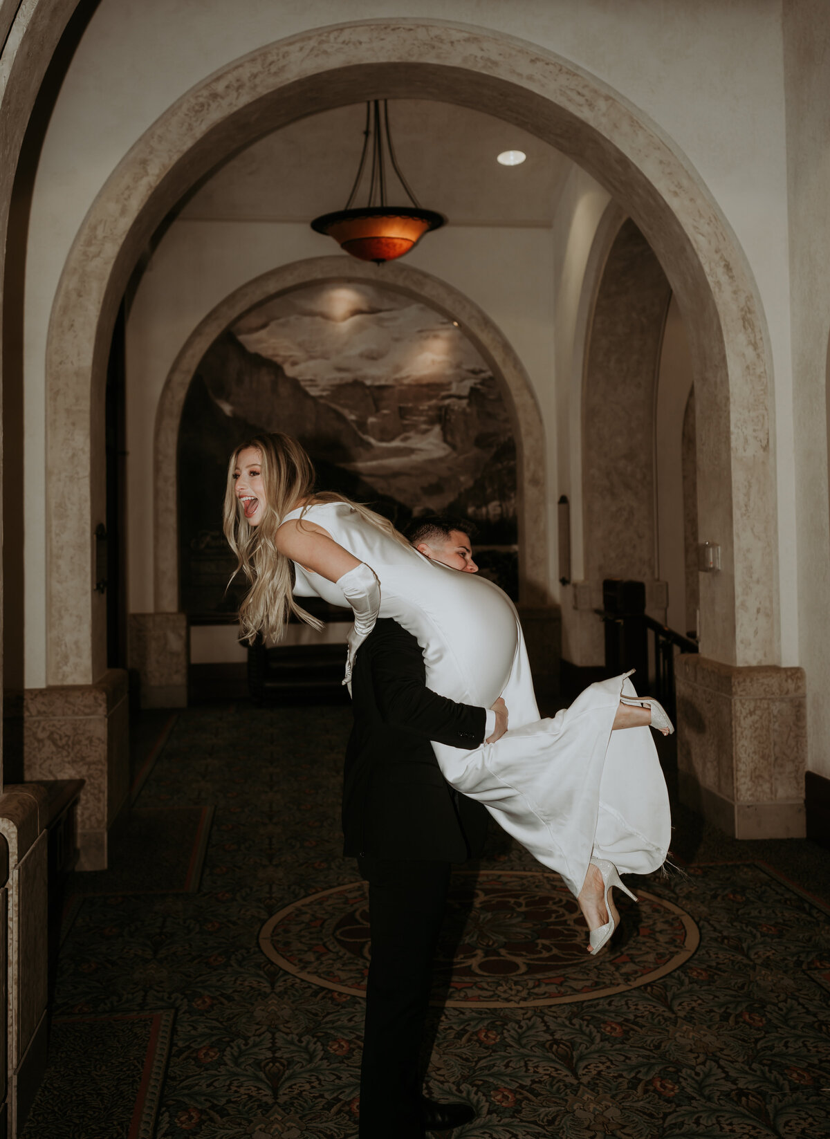 LakeLouiseElopement-S&V-NaomiJanePhoto-01177 (2)