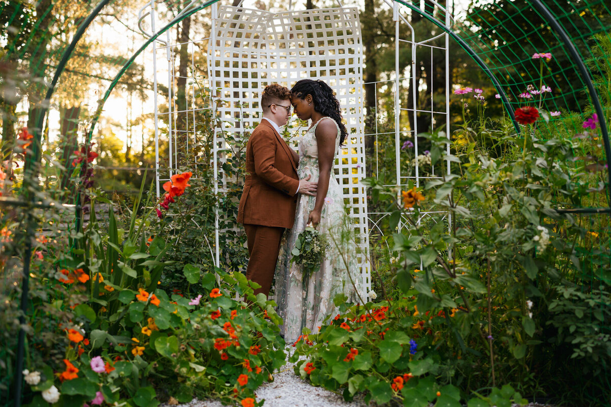 The-Inn-at-Stockbridge-Elopement-Alexis-Lindsey-Tiny-House-Photo-128