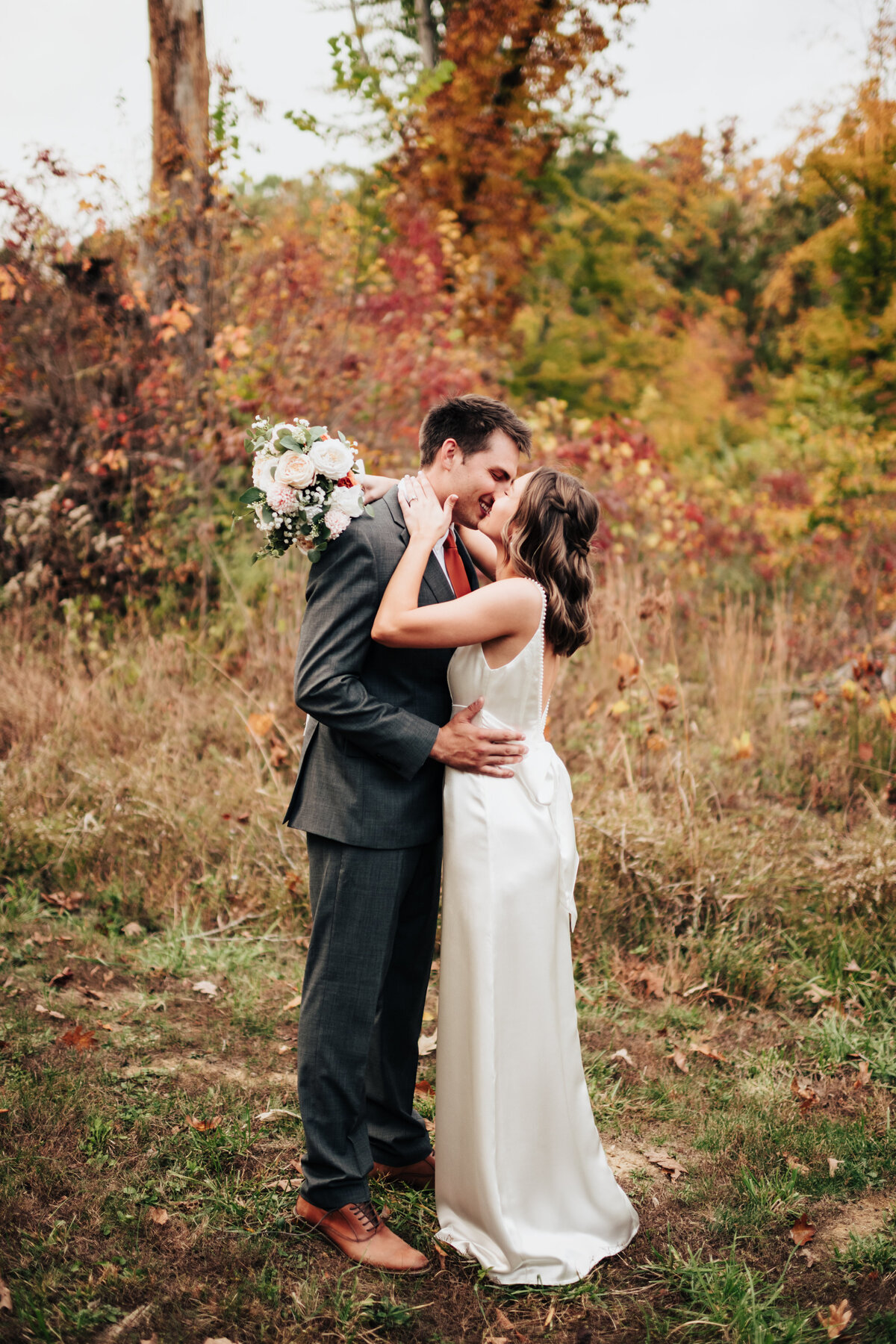 Kaila and Company-rylie and riley hocking hills elopement-19