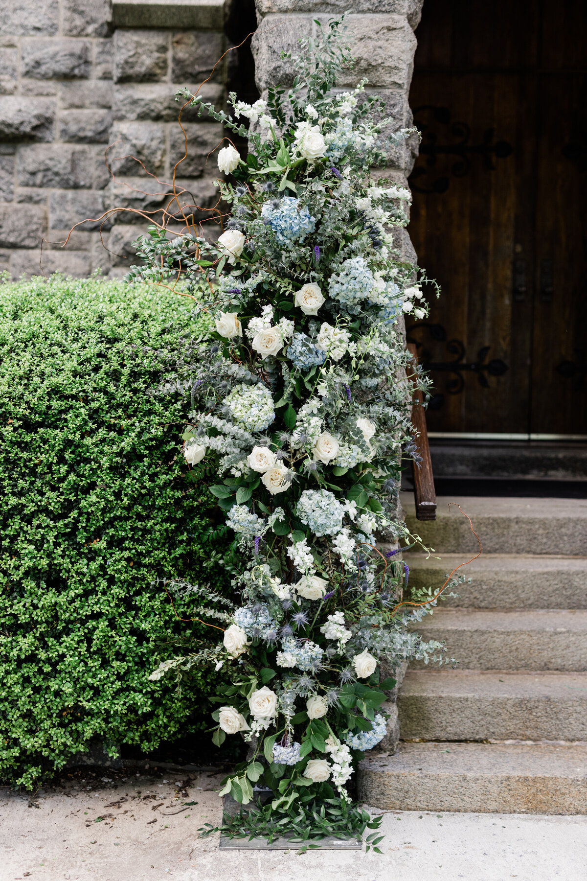 church-wedding-flowers-larchmaont-ny-enza-events