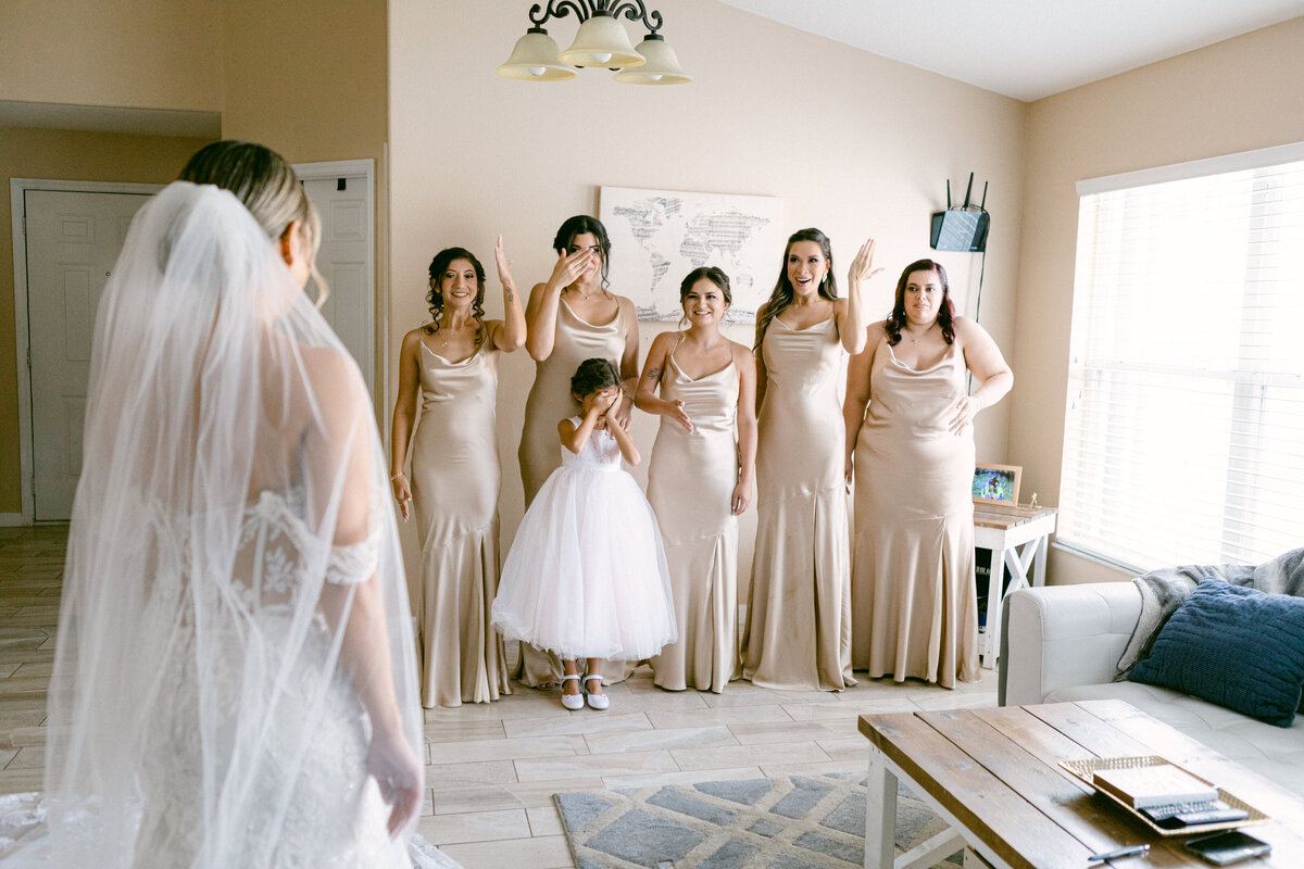Natalia + Javier - Bride Getting Ready-112