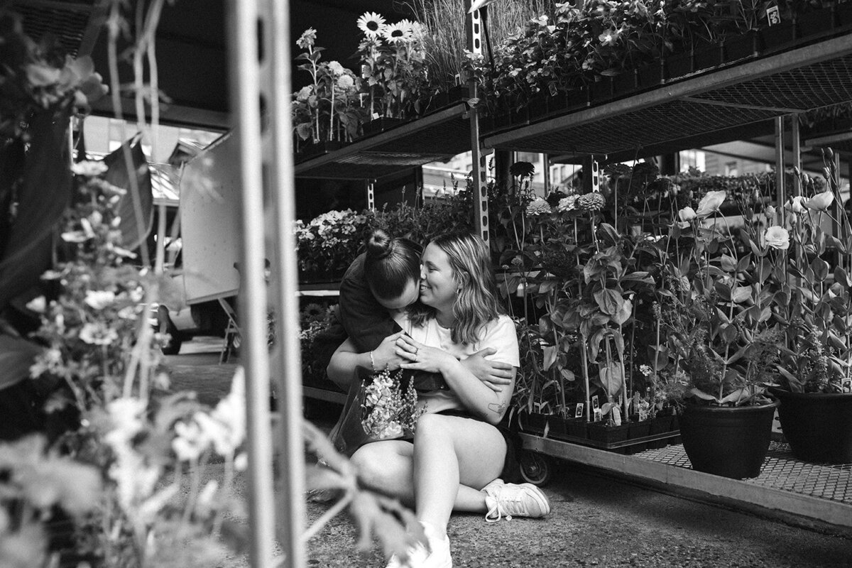 Sadie+Halle+Farmers-Market-Engagement-Shoot-36