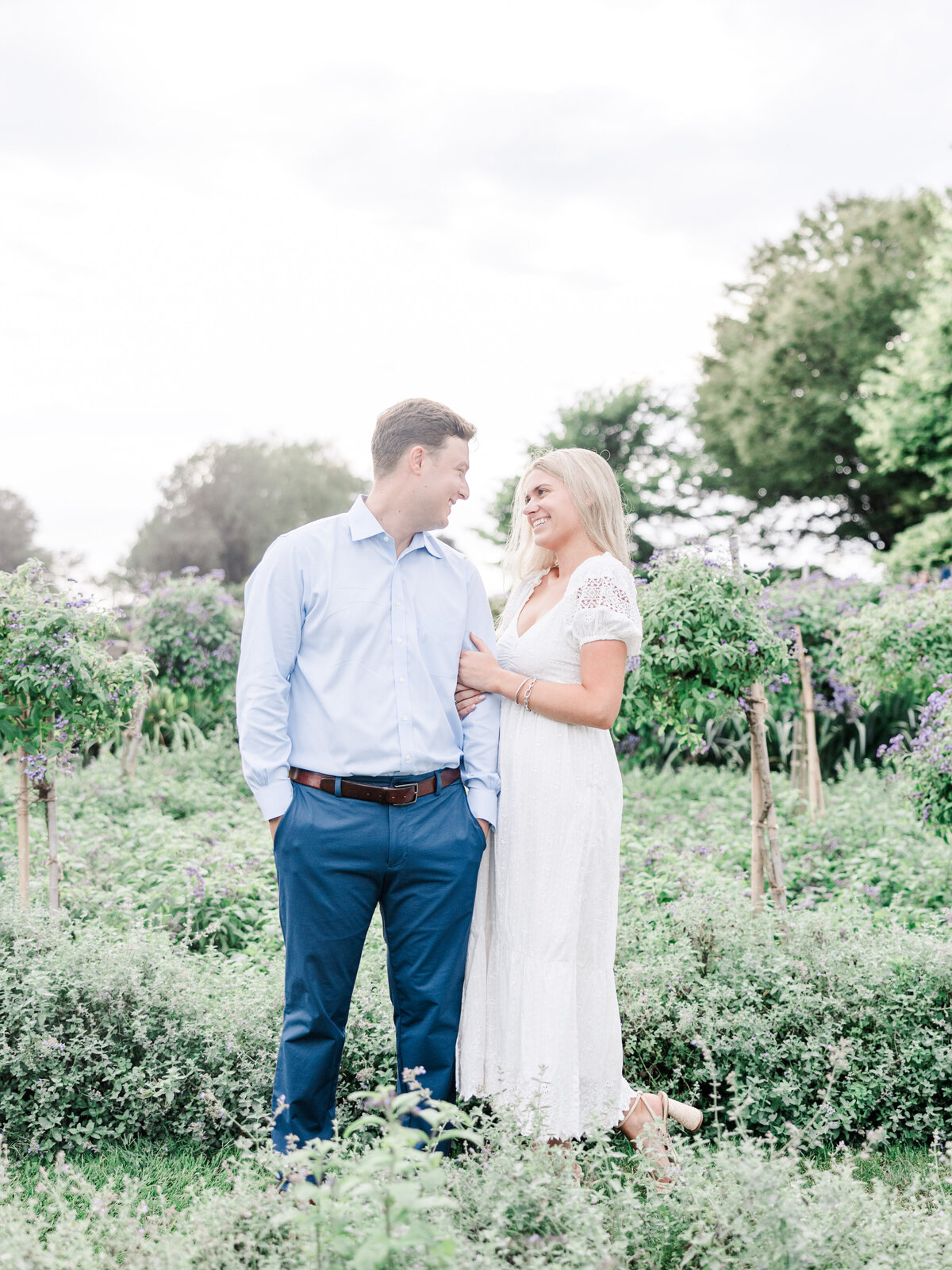 christine-antonio-engagement-session-eolia-mansion-harkness-park-waterford-ct-53