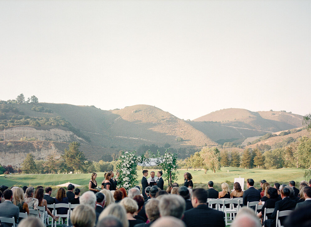 Carmel-Valley-Ranch-wedding-photographers-the-dejaureguis-erin-and-courtney-photographers-0064