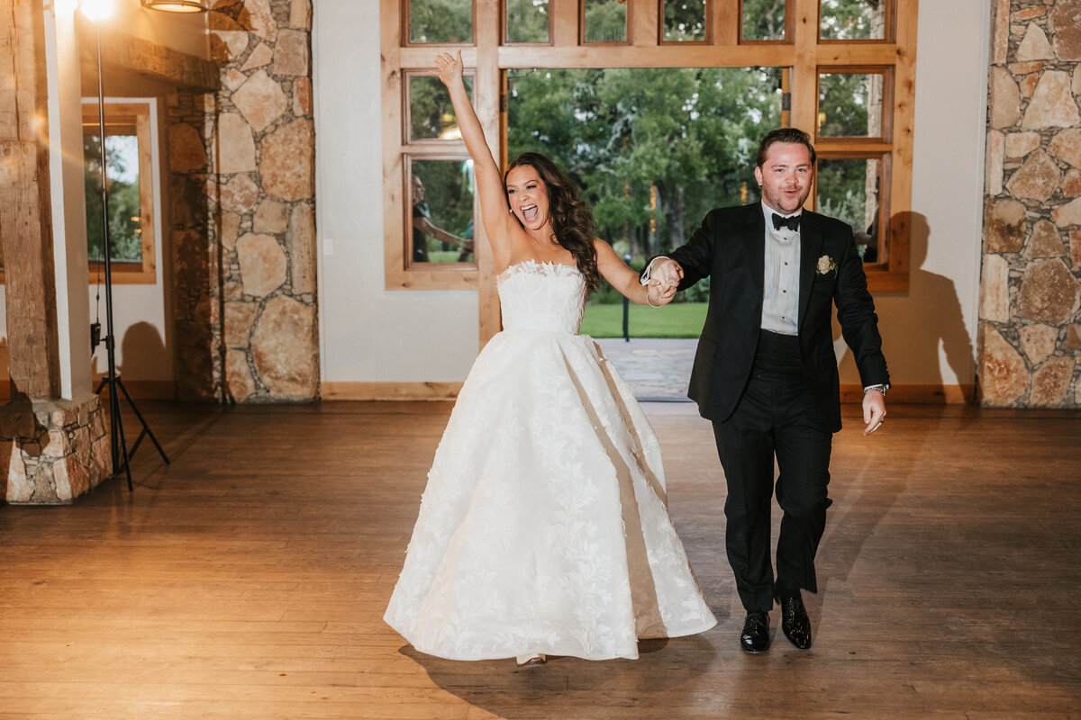 camp-lucy-grand-entrance