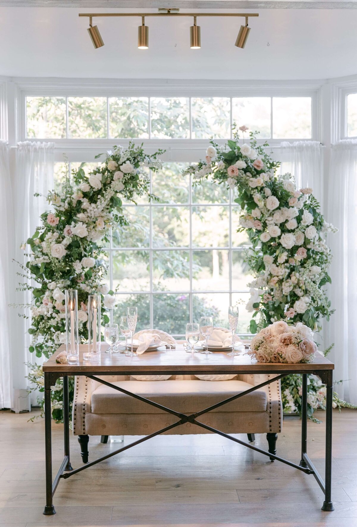 the-lodge-at-malibou-lake-modern-wedding-35