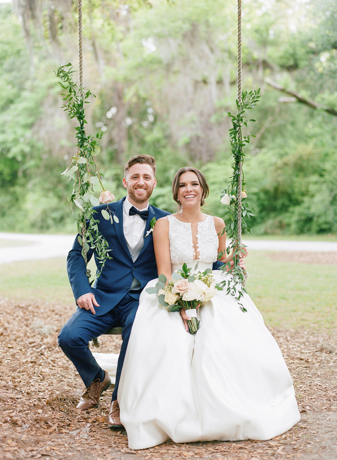 bride_groom_rope_swing_cute_wingate_place_spring_wedding_kailee_dimeglio_photography-75_websize