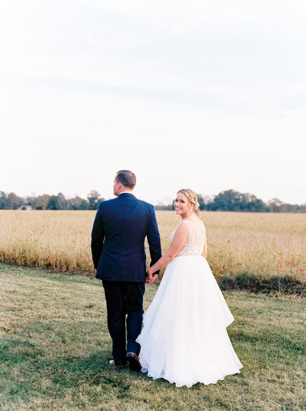 Easton_Maryland-fall-backyard-wedding-photographer-Richmond-natalie-jayne-photography-image-11-4
