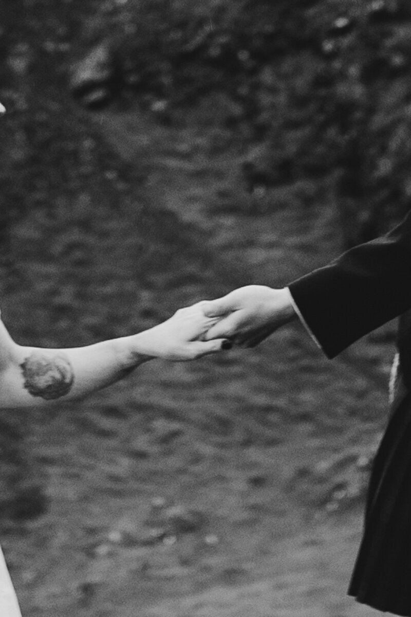 Liminal-Wonderland-Scottish-Skye-Wedding-Photographer022