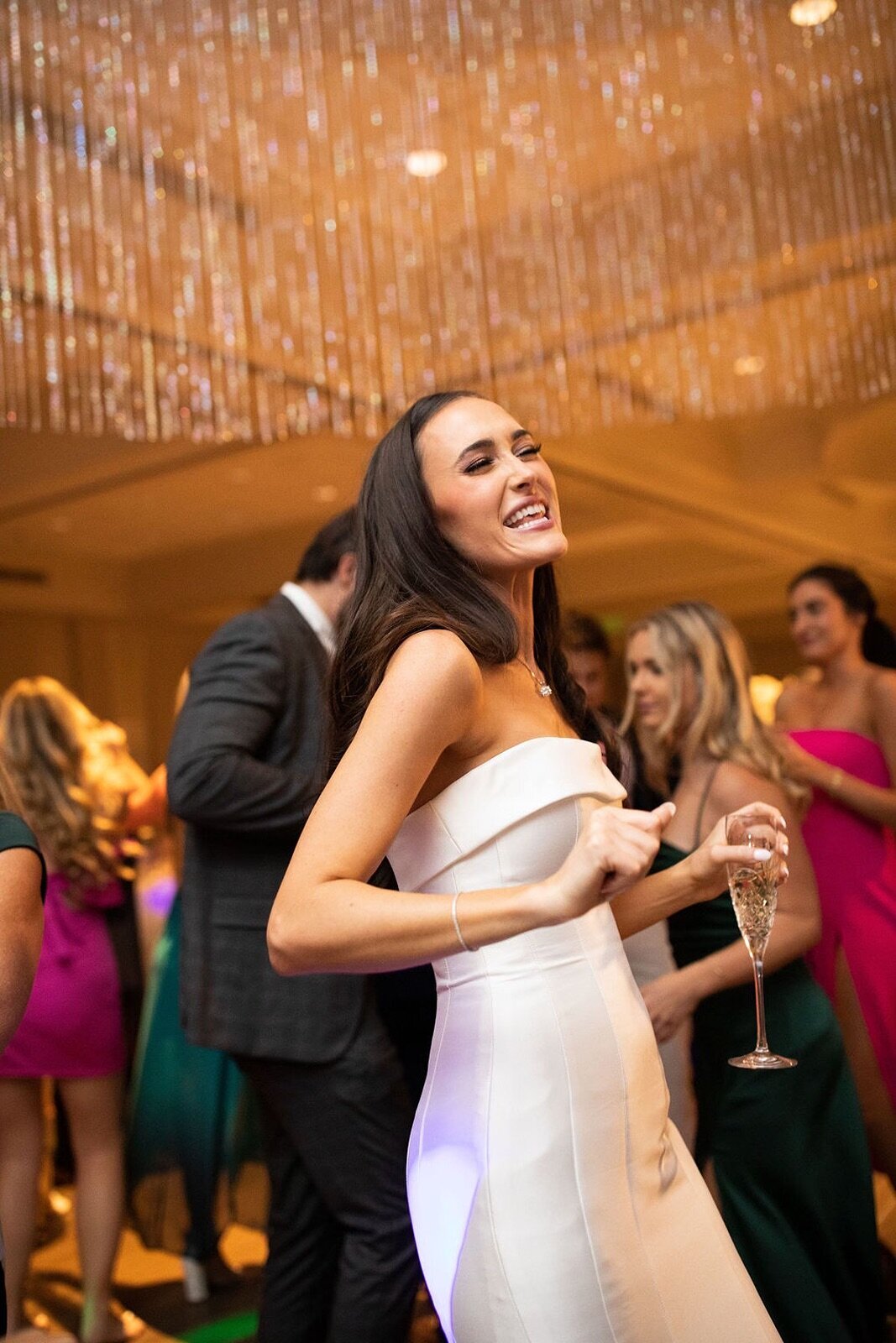 bride-dancing