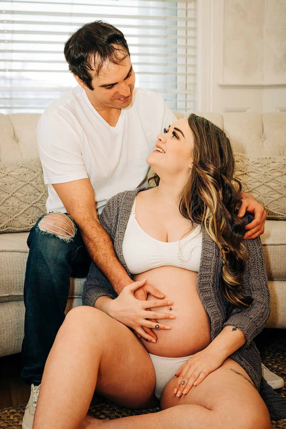 Pregnant woman with husband in Missoula, Montana