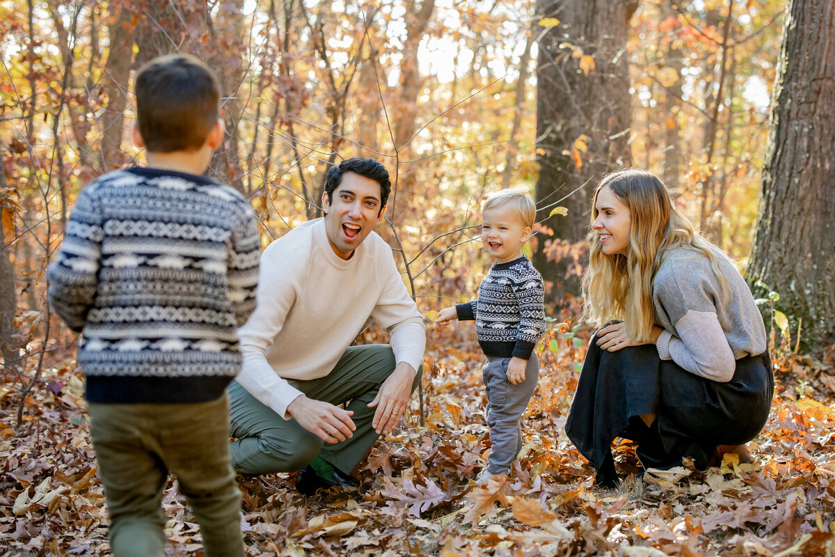 Relaxed, natural family photos