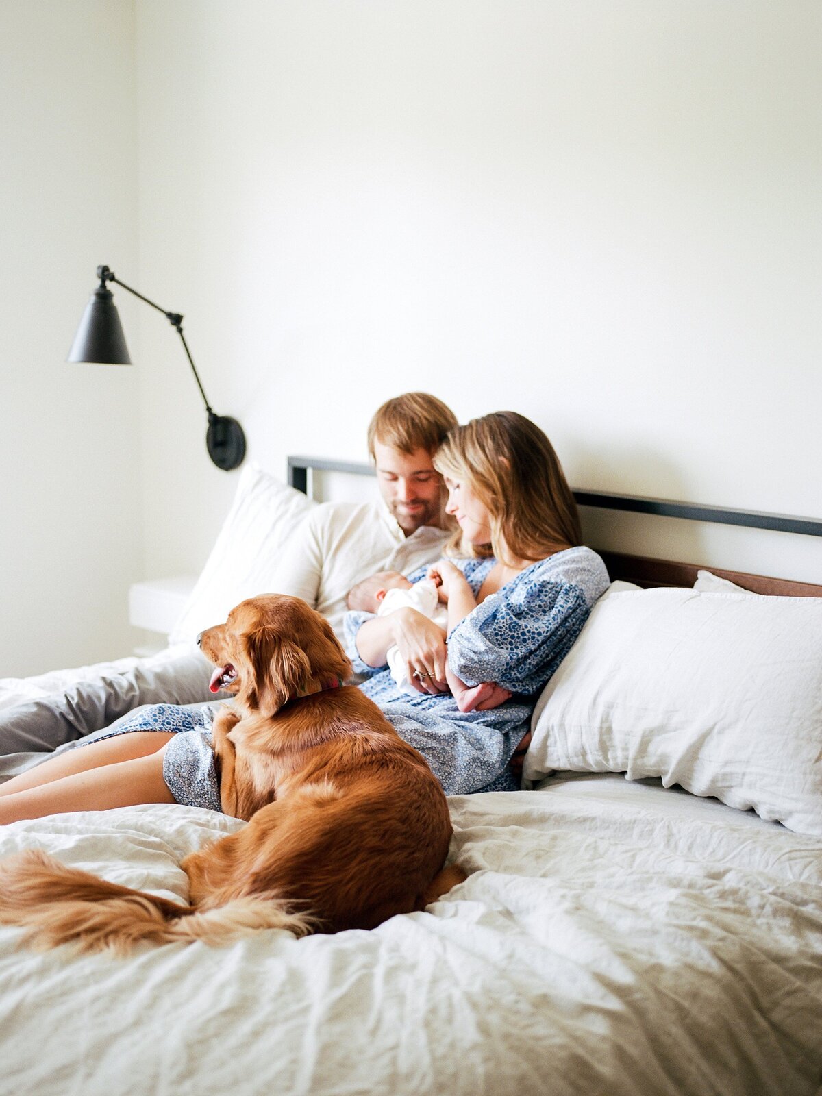 modern-natural-newborn-photos-charlottesville-virginia-amy-nicole-photography-0011