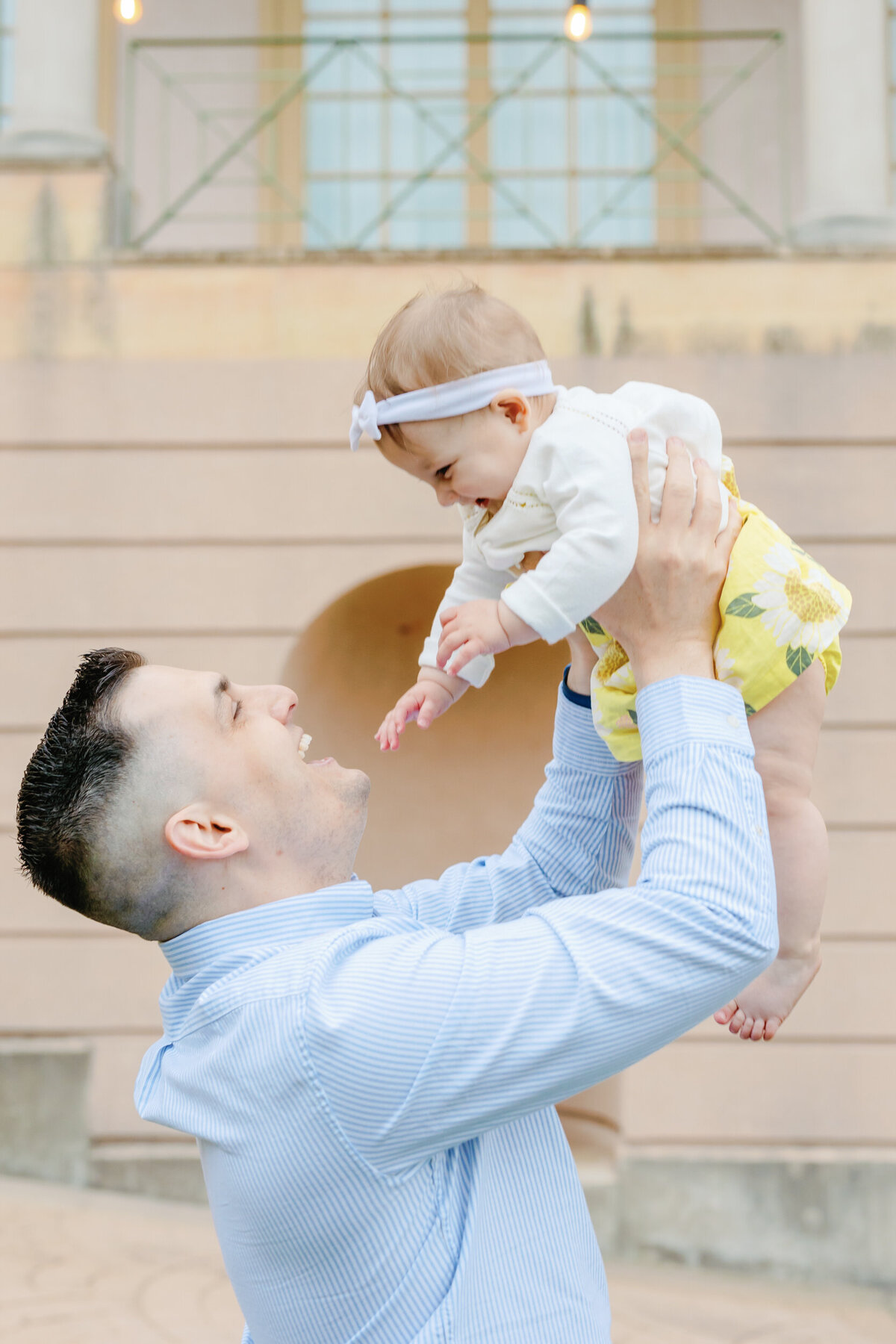 Mackey Family Photoshoot - Philbrook Museum - Amanda Hitchen Photography-16