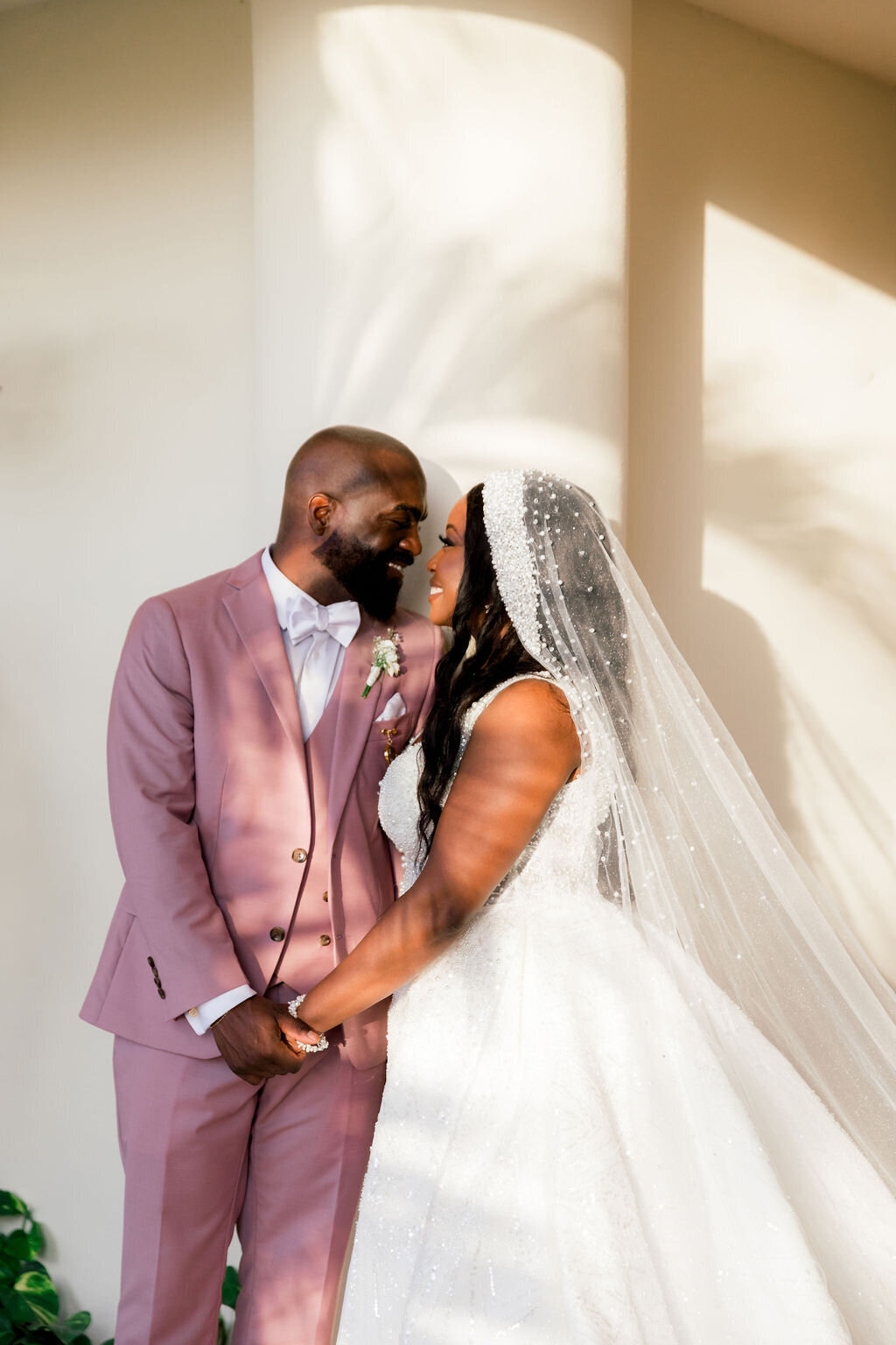 grand-velas-bride-and-groom-10