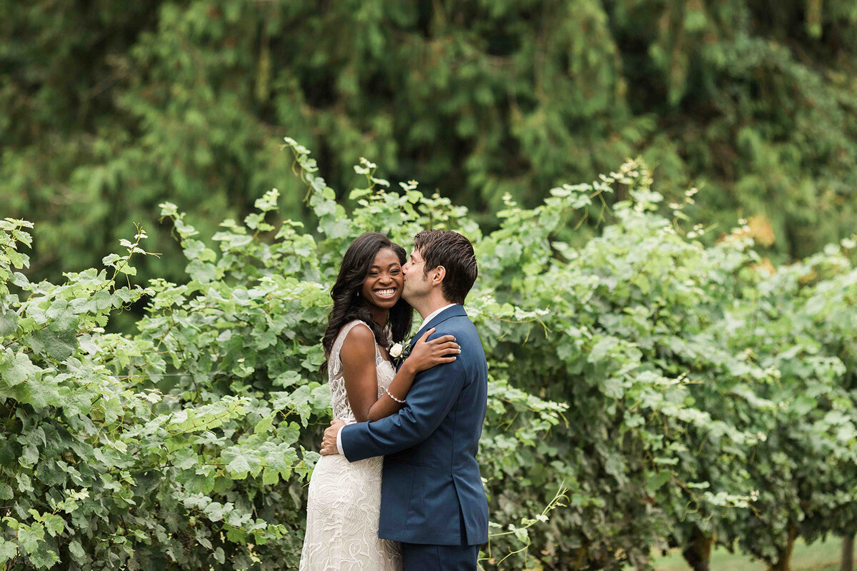Couples Photos at Greengates at Flowing Lake Snohomish Wedding Venues