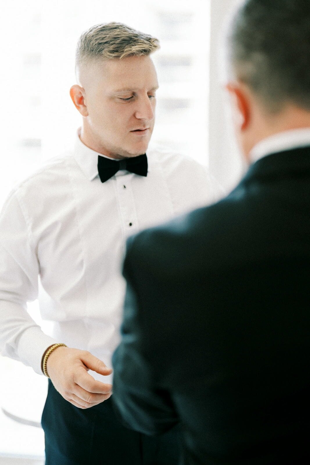 W9-Wedding-Photos-The-Pearle-Burlington-Lake-Ontario-Stephen-and-Oksana-2024-09-29-2500px-1048