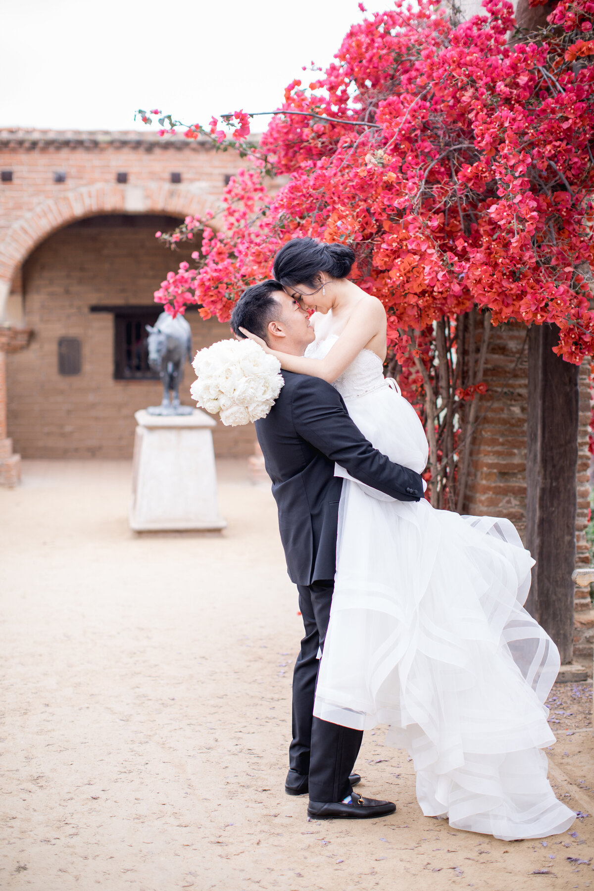 Serra Plaza - Mission San Juan Capistrano Wedding