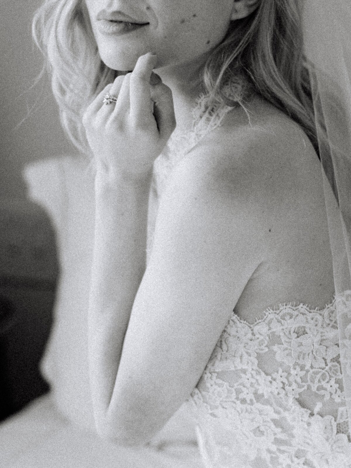 bridal boudoir portraits at the plaza-12