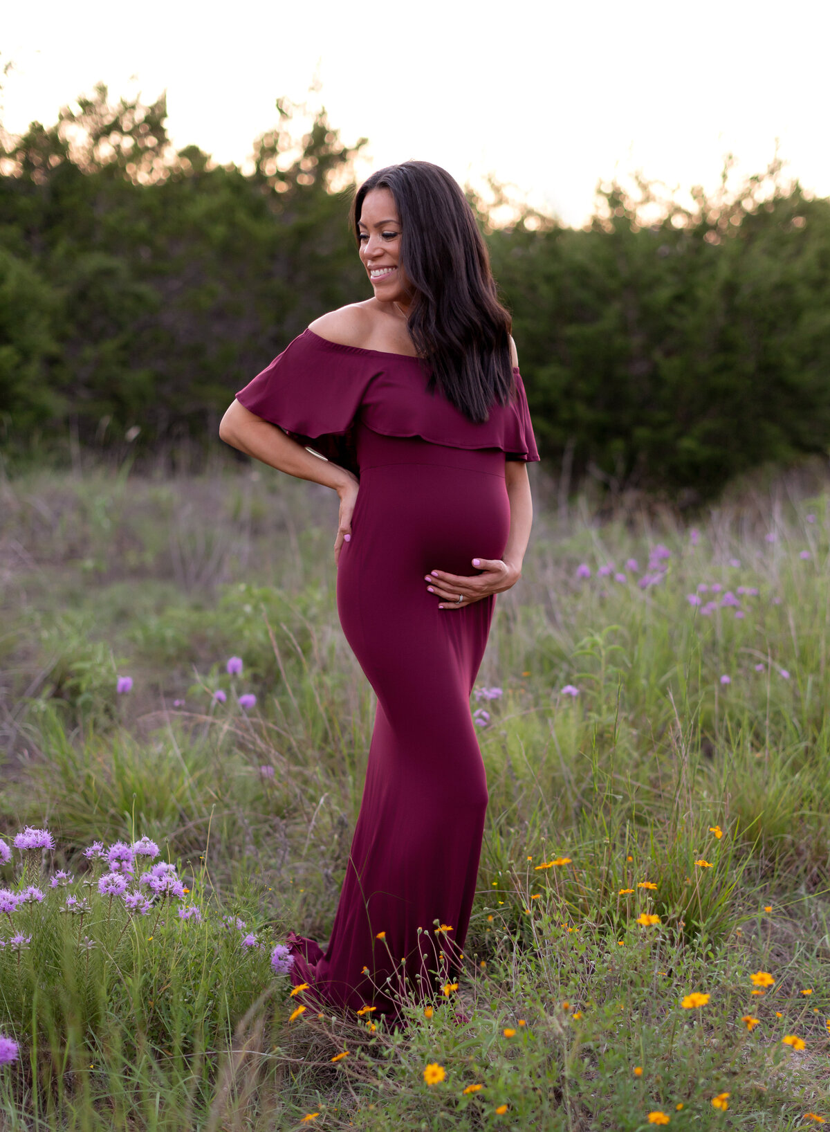 Twin-creeks-historical park-maternity-photoshoot