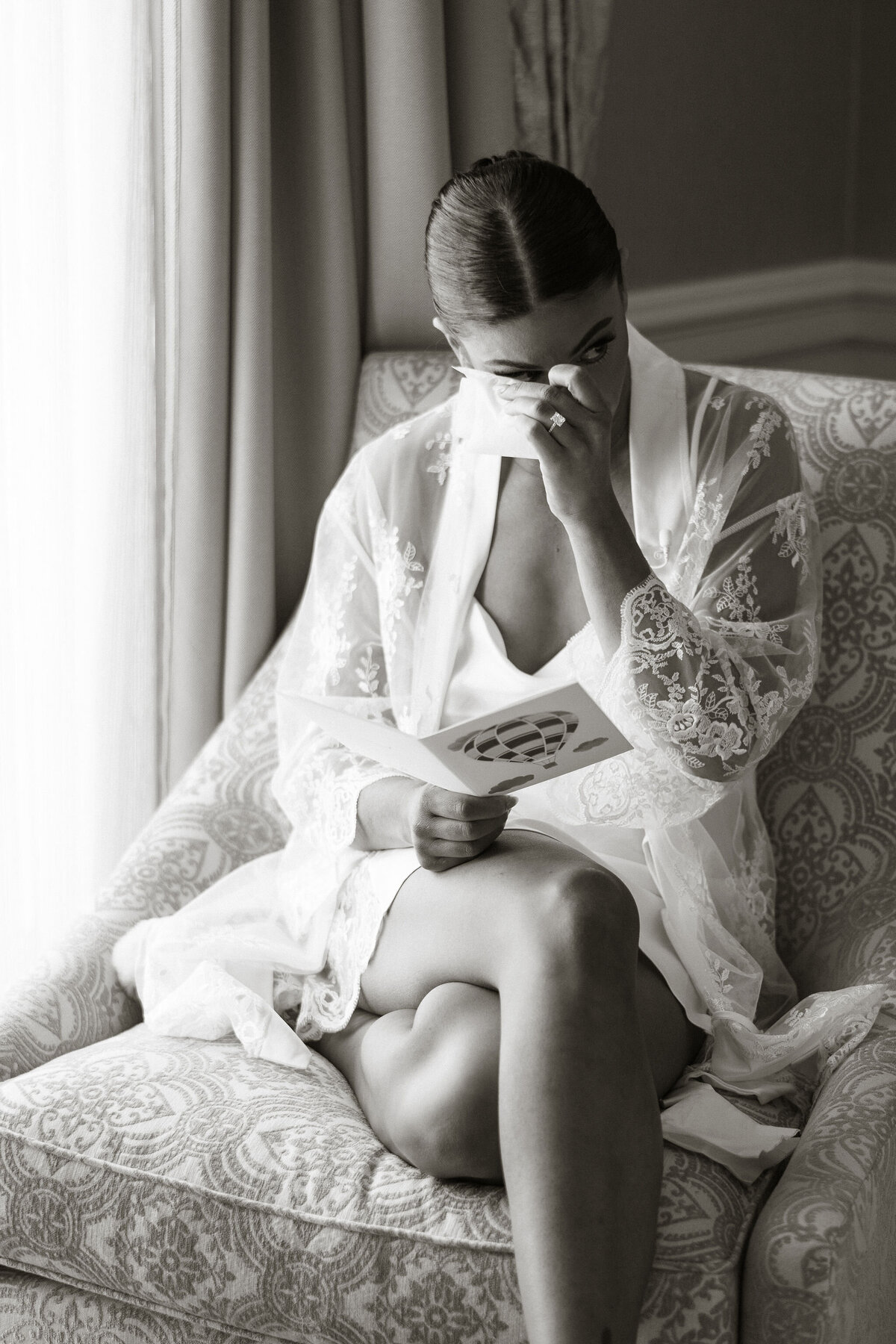 12-bride-reading-card