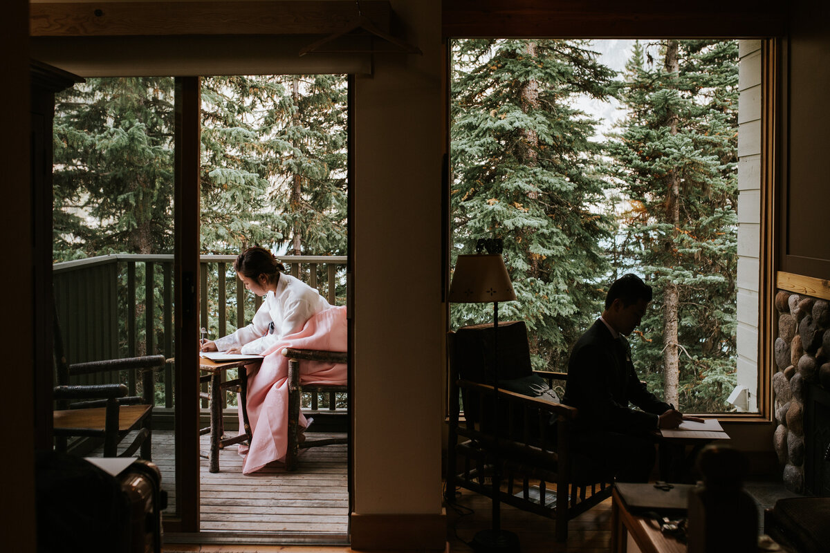 Moraine-Lake-Lodge-Elopement-35