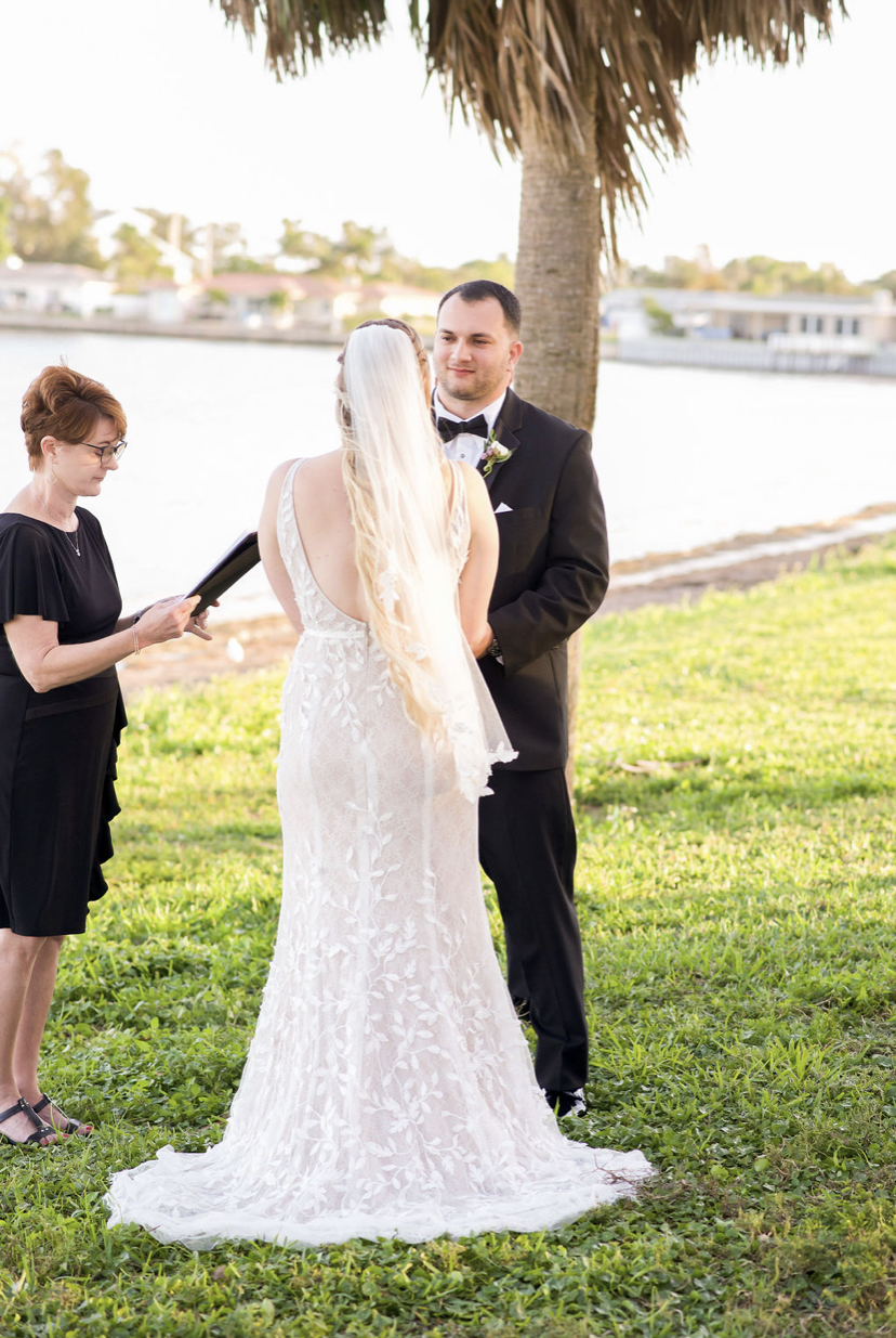 be-brandocious-elope-tampa-chantilly-chic-celebrations-lassing-park-11