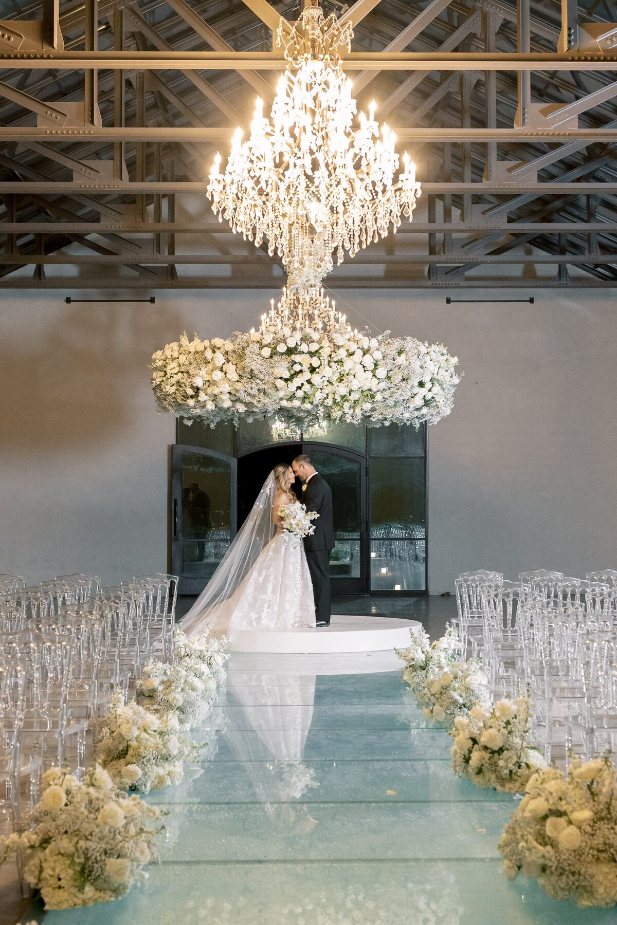 Lindsey-and-Justin-Wedding-Emily-Nicole-Photo-837