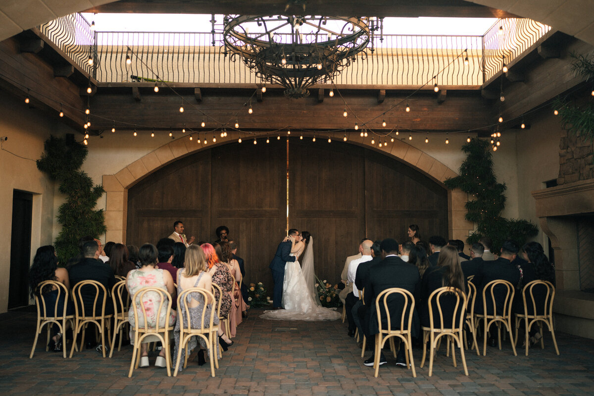 of-the-desert-flor-las-vegas-wedding-florist-lake-las-vegas-sports-club-0014