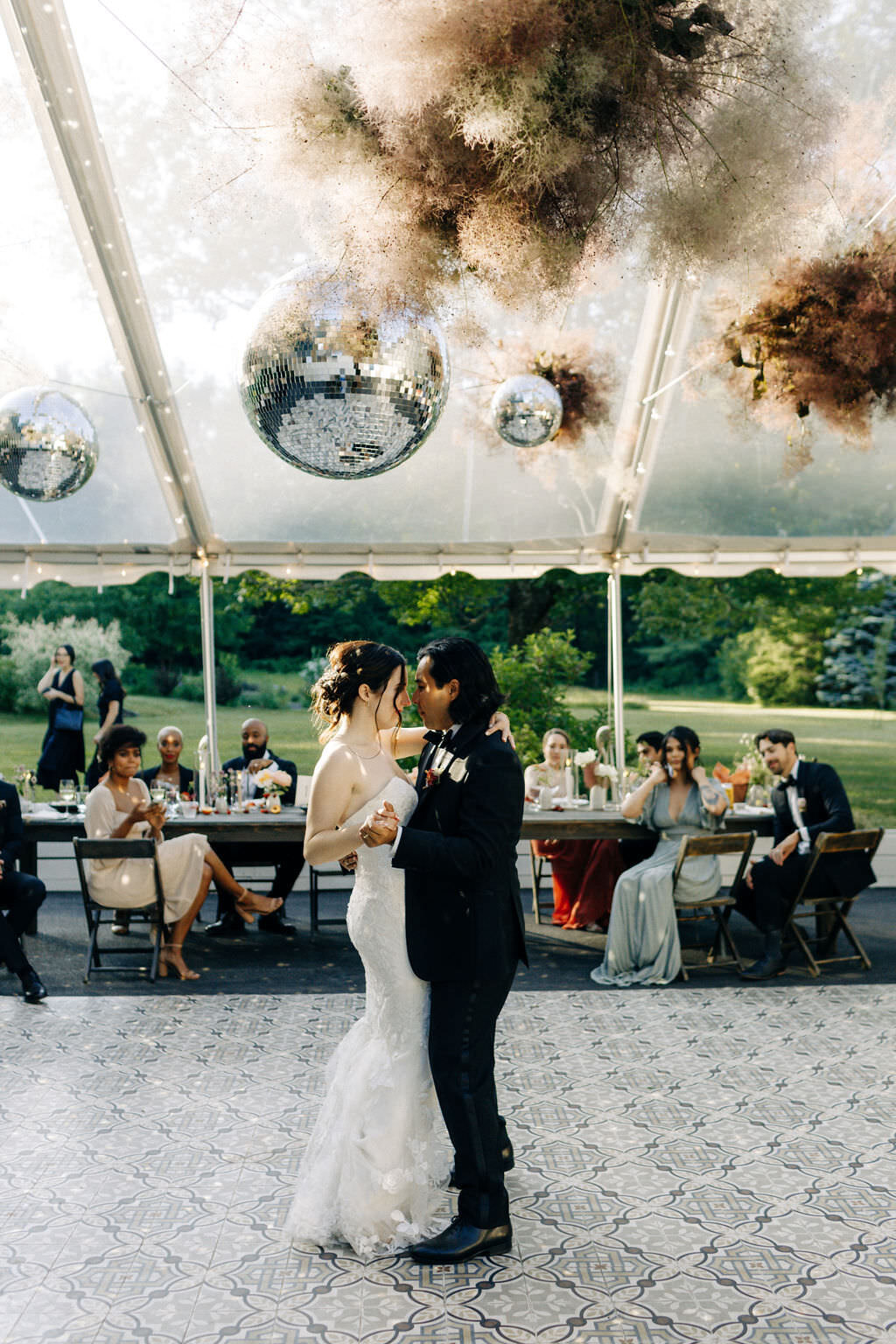 Catskills-Wedding-Planner-Canvas-Weddings-Foxfire-Mountain-House-Wedding-Tent-Reception-24