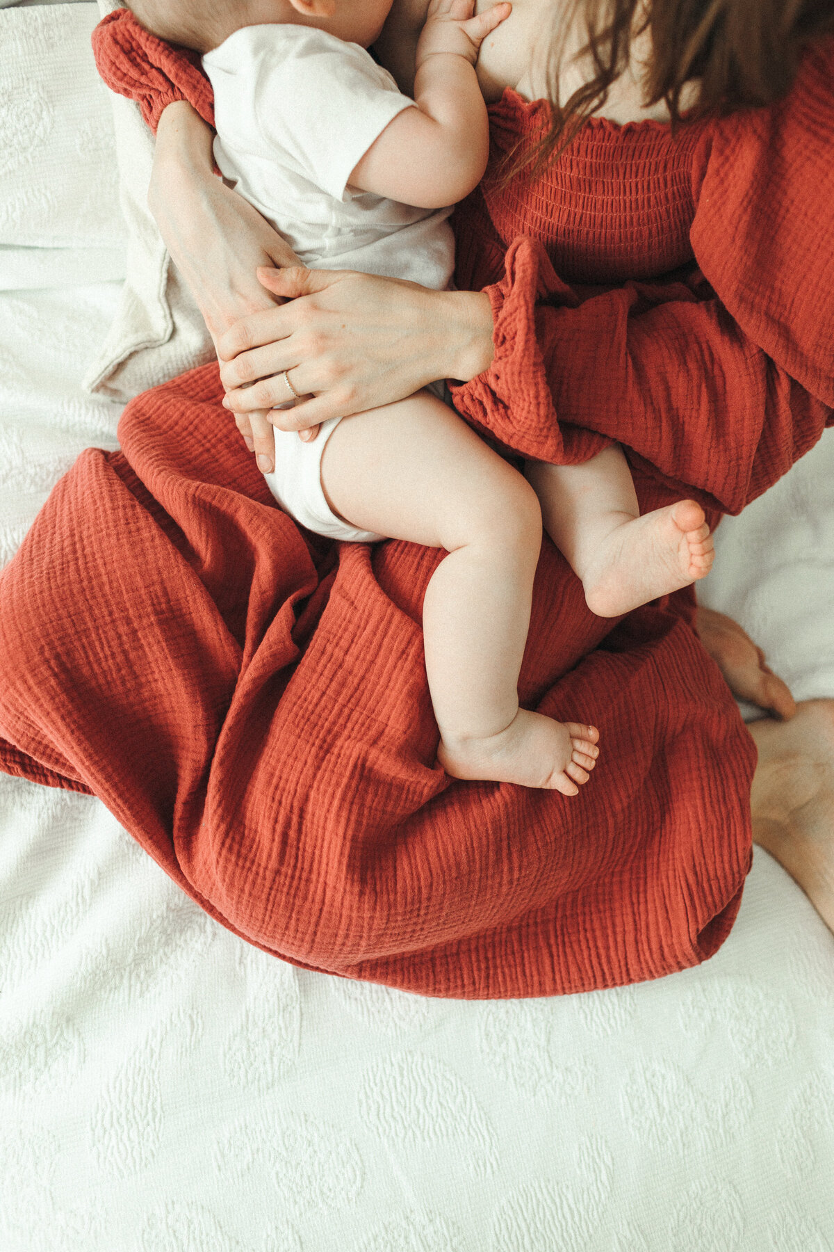 calgary-breastfeeding-session-ivaniaberubephoto-6