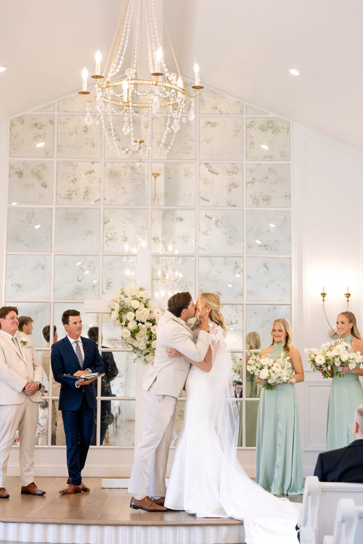 The Elegant Wedding Co._Sutton and Caden_Ceremony-111_(2048)