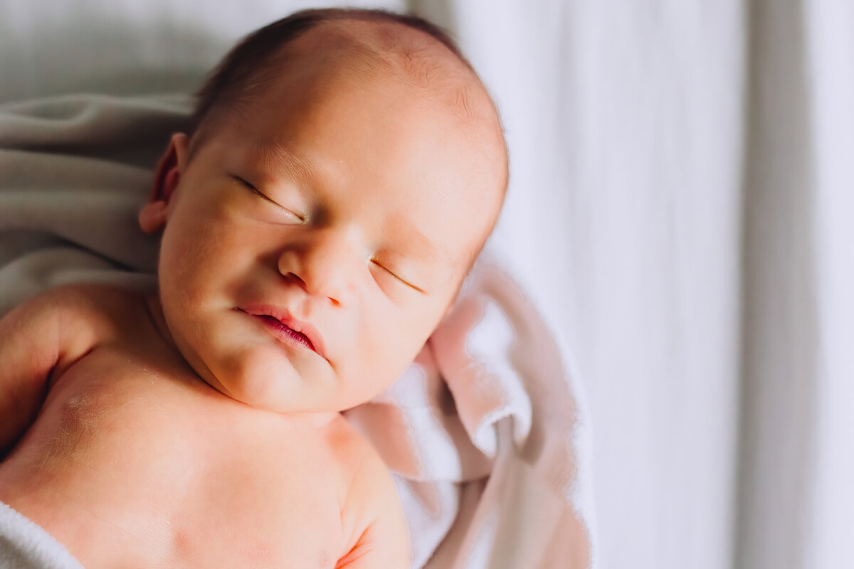 IMGL1737-2Longbeach_Babsi_Indoor_Newborn_Session