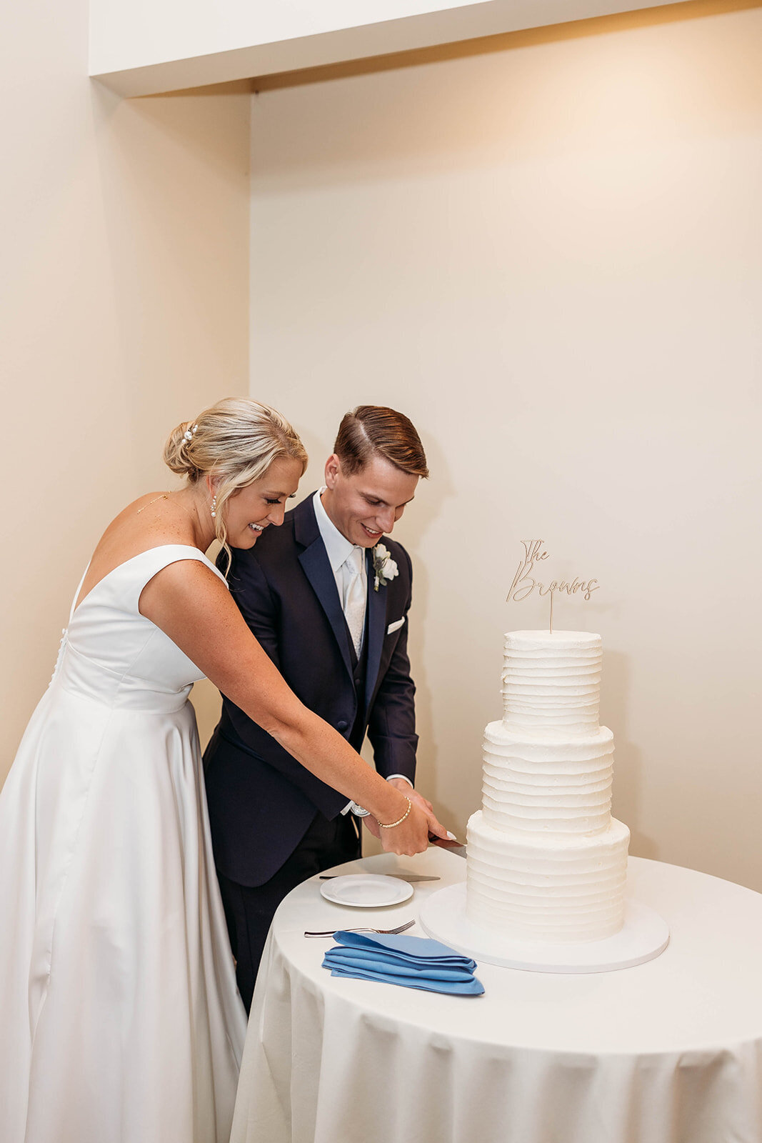 Saint Clair Inn Wedding Reception Michigan Photographer K. E. Rogers Photography-119