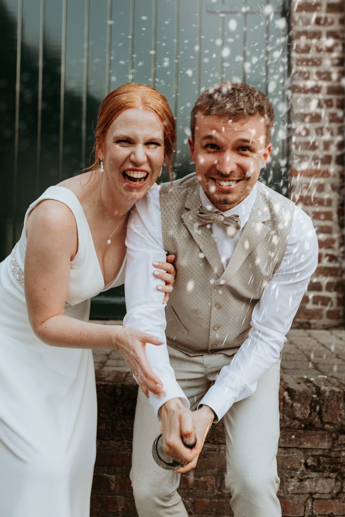 Champagnerdusche bei Hochzeit im Landgoed Overstehof