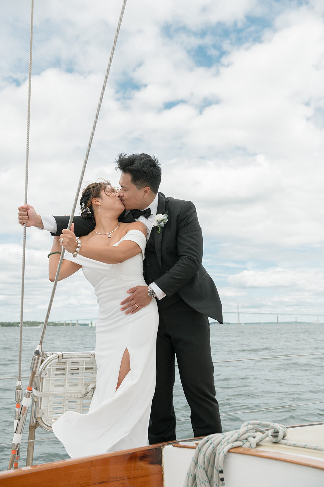 Elopement_Sailboat_Wedding_Newport_RIHBP_1697261CHilaryBPhotography