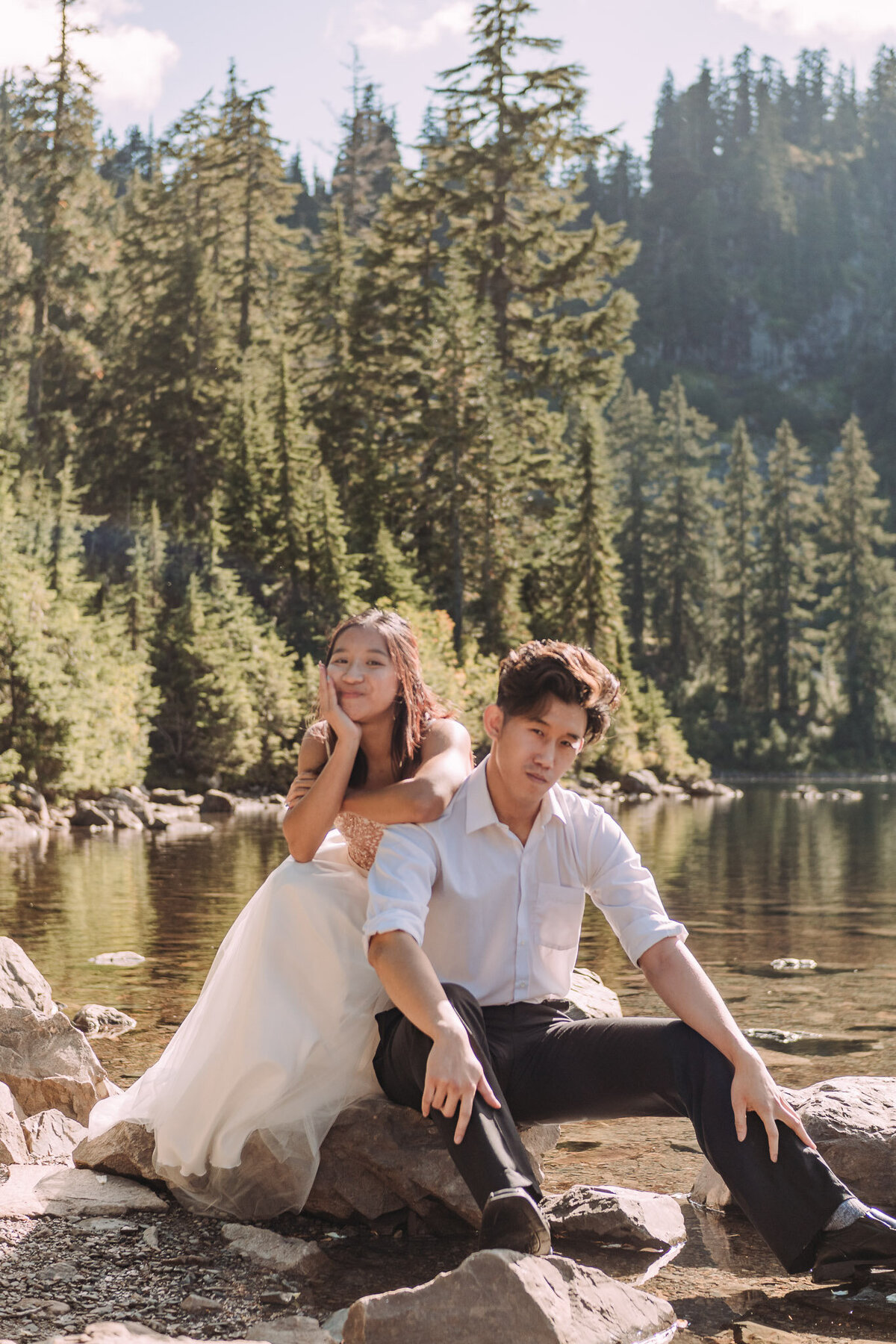 Joyce Li Photography Destination Wedding Elopement Engagement Lifestyle Portrait Photographer West Coast Seattle Washington California snowlakeengagement-15