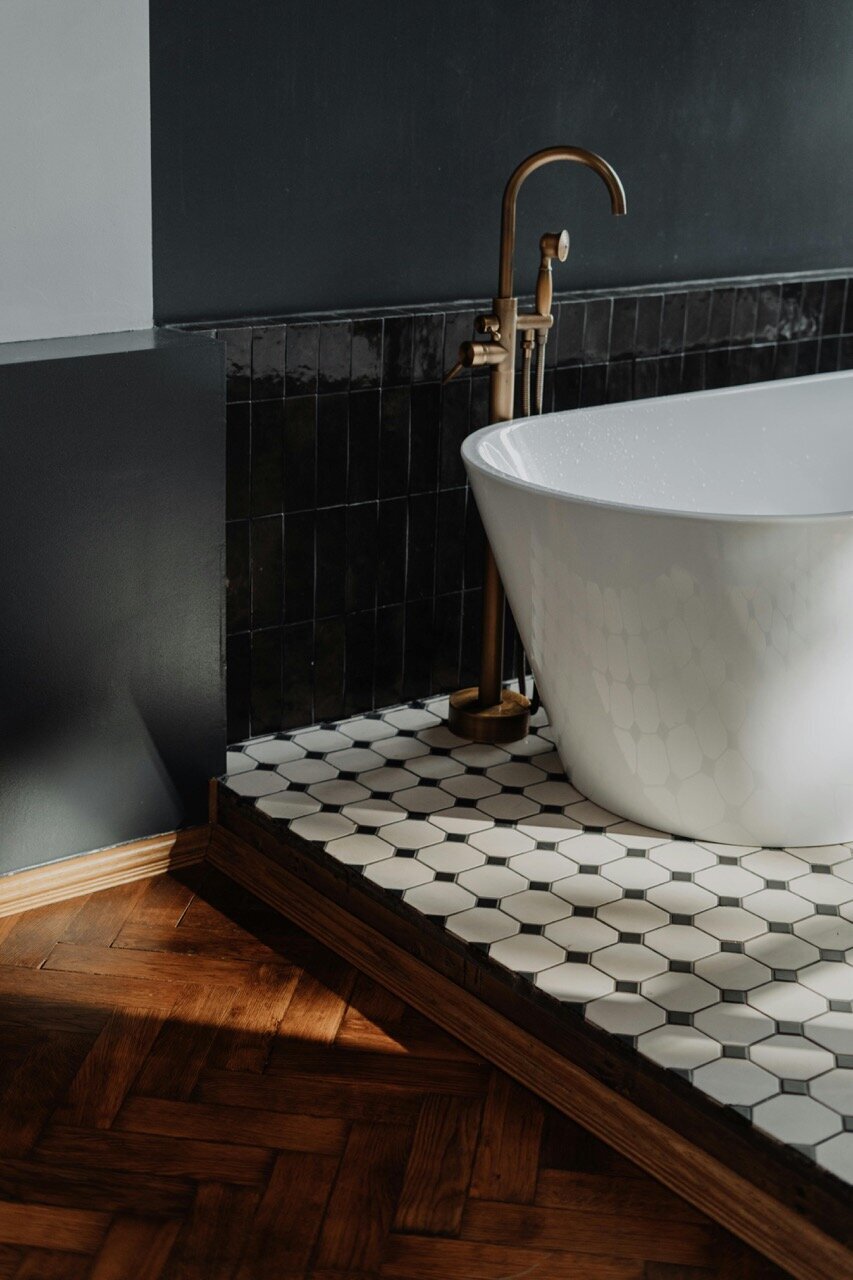 Moody Interior 9