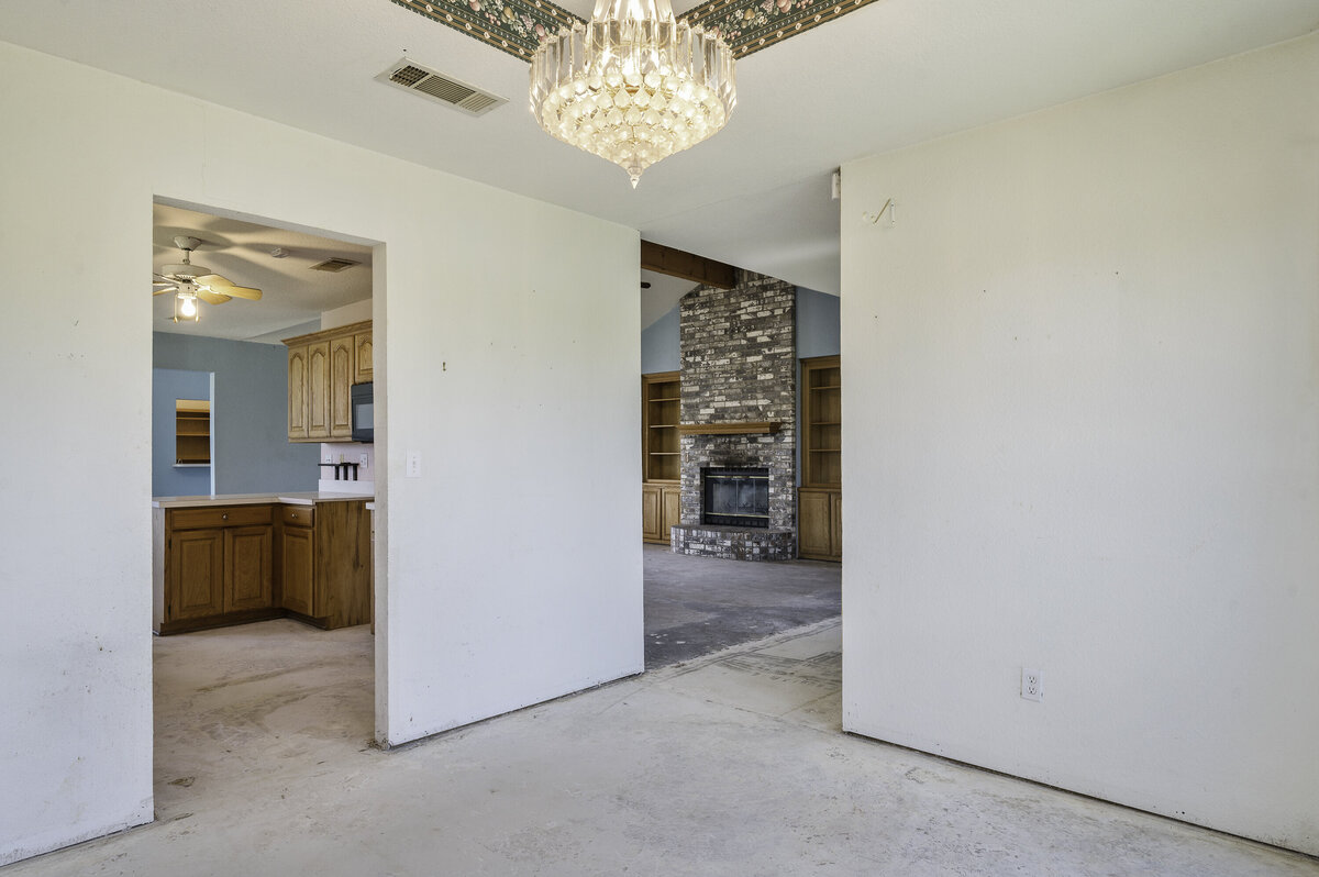 11087Chisum-11