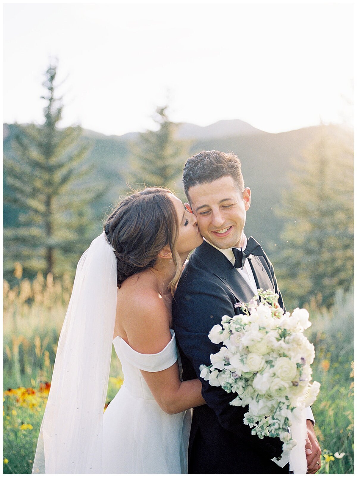 Crystal Leffel Photography Wedding Photographer Denver Colorado Timeless Light Airy The Aspen Wedding Film Photographer_0111
