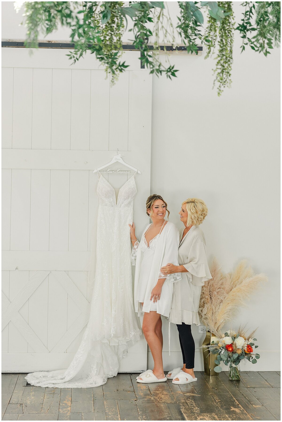 The Farmhouse Plainfield Wedding 101824_1005
