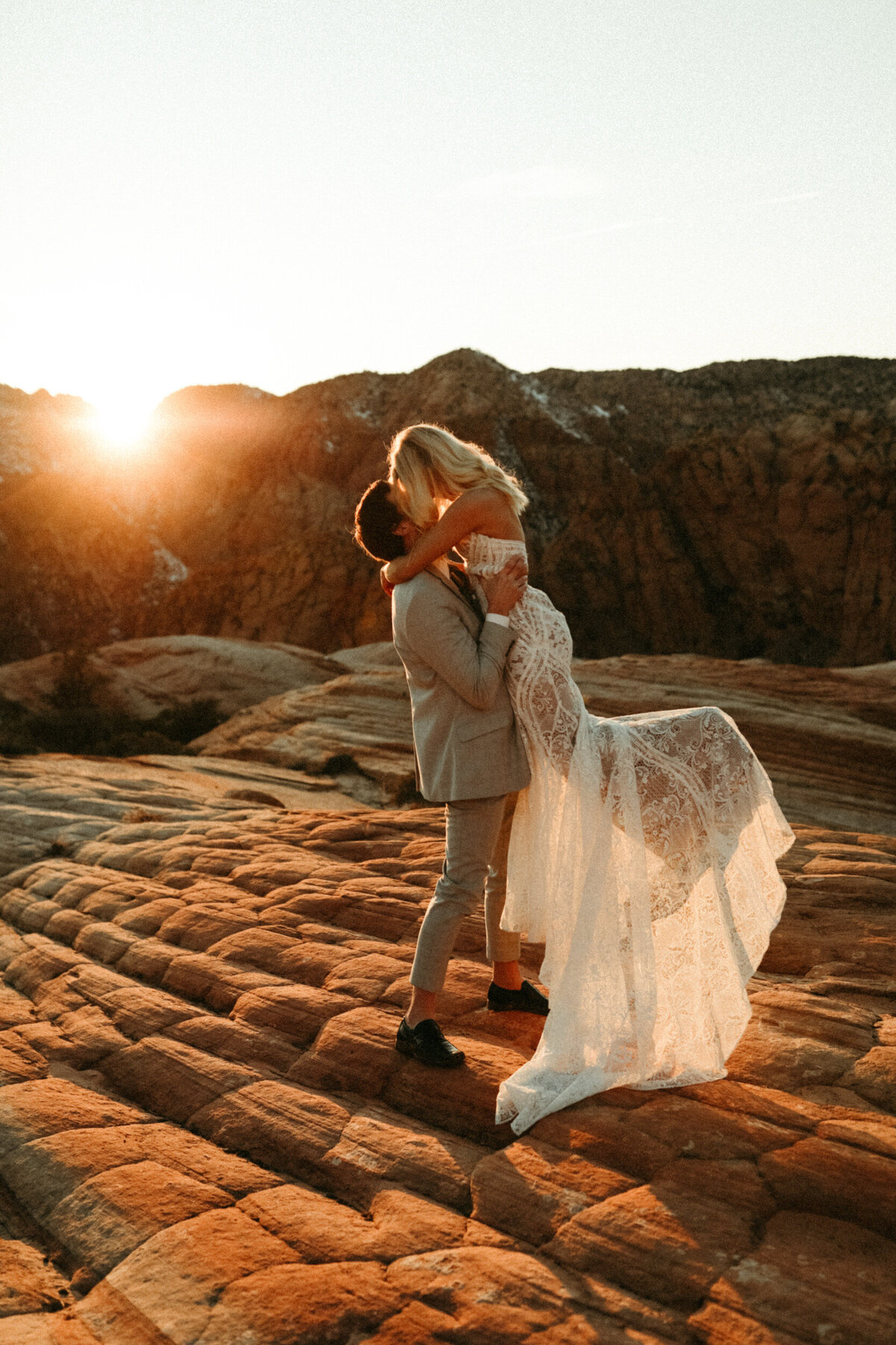 yant-flat-st-george-ut-southern-utah-desert-elopement-wedding-77