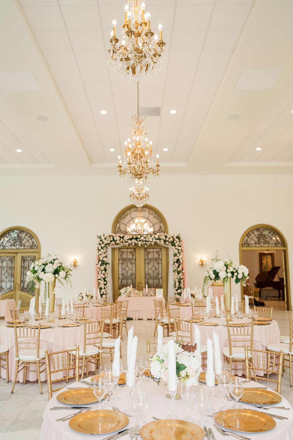 Chateau-des-Fleurs-wedding-reception-details