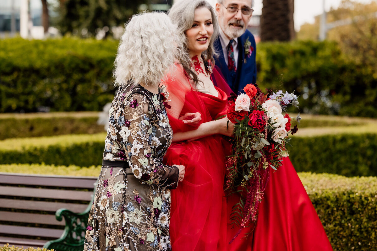 ArcherInspiredPhotography-SiobhanandDavidWedding-WinchesterMysteryHouse-Ceremony-51